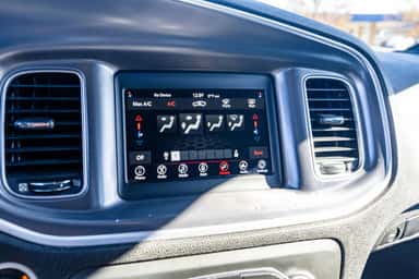 2019 DODGE CHARGER view 21