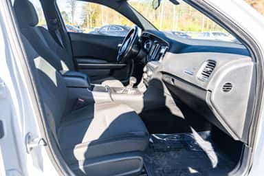 2019 DODGE CHARGER view 9