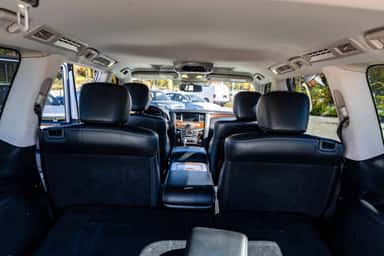 2018 INFINITI QX80 view 17