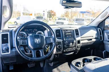 2018 RAM 1500 CREW CAB view 12