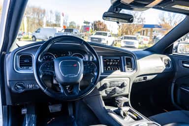 2019 DODGE CHARGER view 13