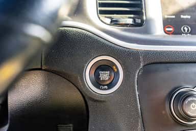 2019 DODGE CHARGER view 15