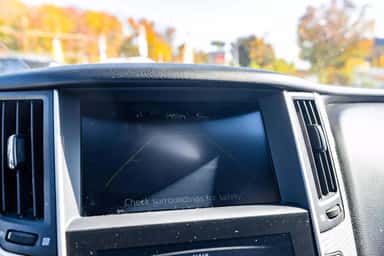 2017 INFINITI Q60 view 26