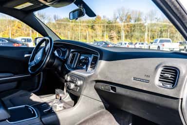 2019 DODGE CHARGER view 10