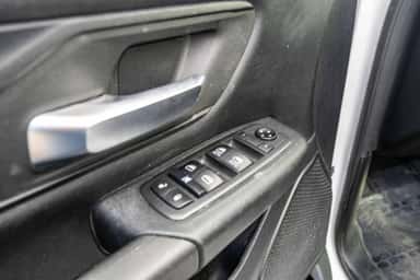 2020 RAM 1500 QUAD CAB view 17