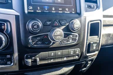 2018 RAM 1500 CREW CAB view 22