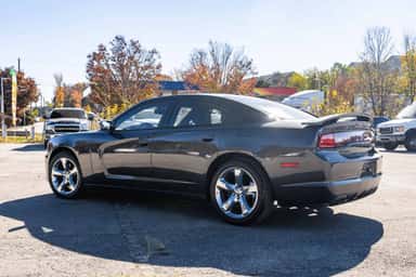 2013 DODGE CHARGER view 5