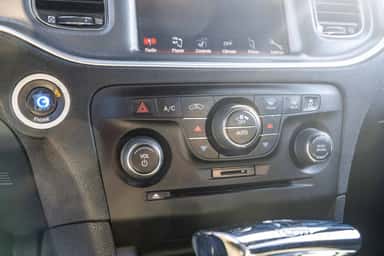 2013 DODGE CHARGER view 21