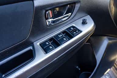 2015 SUBARU XV CROSSTREK view 16