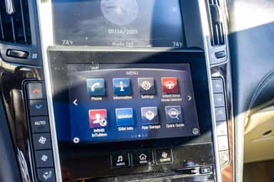 2018 INFINITI Q50 view 24