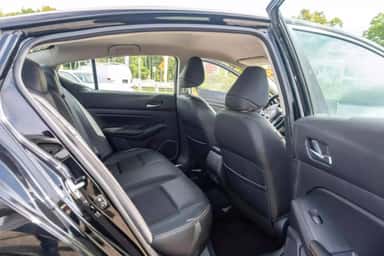 2019 NISSAN ALTIMA view 12