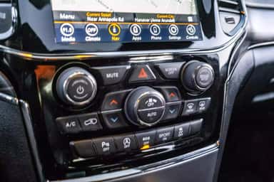 2020 JEEP GRAND CHEROKEE view 26