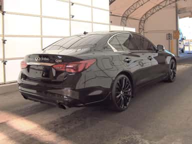2018 INFINITI Q50 view 3
