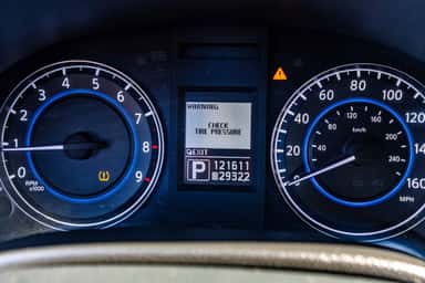 2014 INFINITI Q60 view 18