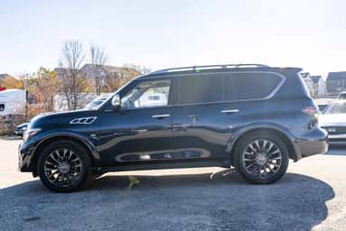 2016 INFINITI QX80 view 4