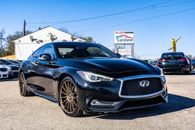2017 INFINITI Q60 view 2