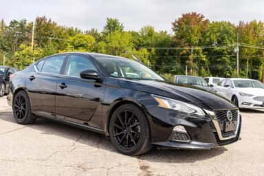 2019 NISSAN ALTIMA view 3