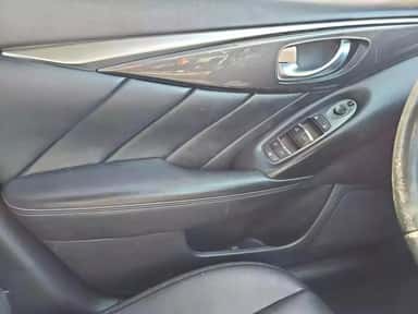 2018 INFINITI Q50 view 9