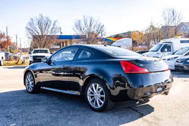 2014 INFINITI Q60 view 5