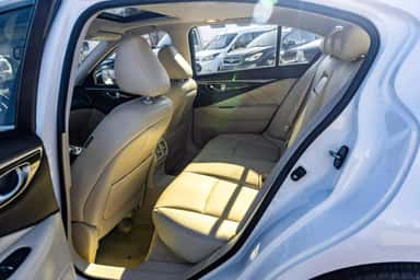 2018 INFINITI Q50 view 14