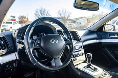 2014 INFINITI Q60 view 16