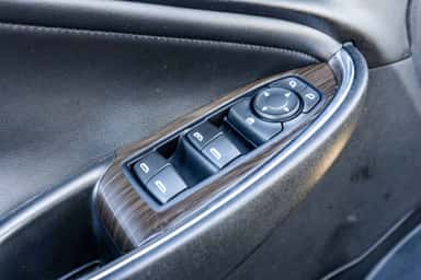 2016 CHEVROLET MALIBU view 16