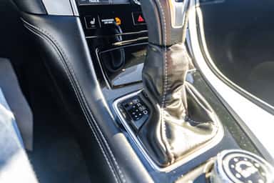 2017 INFINITI Q60 view 26