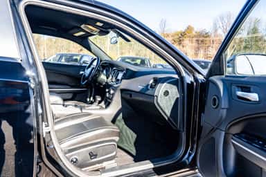 2019 DODGE CHARGER view 8