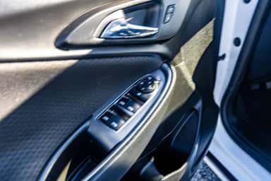 2020 CHEVROLET MALIBU view 16