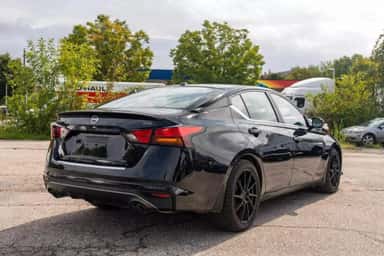 2019 NISSAN ALTIMA view 5