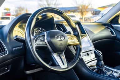 2018 INFINITI Q50 view 19