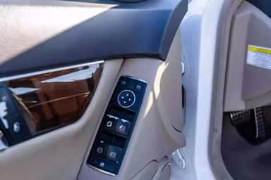 2013 MERCEDES-BENZ C-CLASS view 17