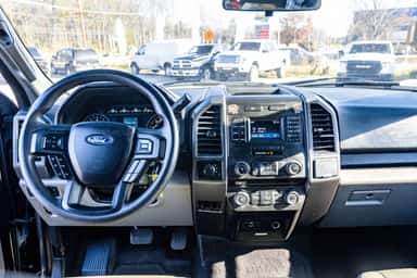 2017 FORD F150 SUPERCREW CAB view 12