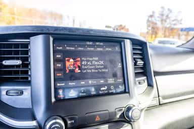 2019 RAM 1500 QUAD CAB view 22