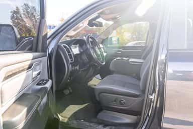 2019 RAM 1500 QUAD CAB view 16