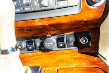 2016 INFINITI QX80 view 32