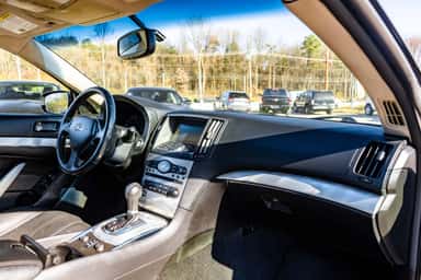 2014 INFINITI Q60 view 10