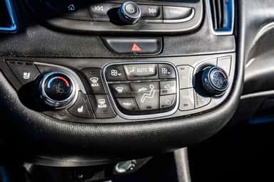 2016 CHEVROLET MALIBU view 18