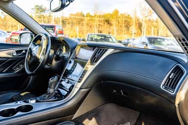 2018 INFINITI Q50 view 8