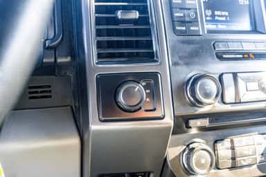 2017 FORD F150 SUPERCREW CAB view 16