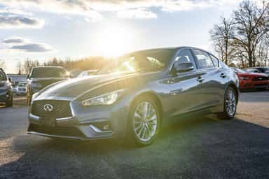 2018 INFINITI Q50 view 3
