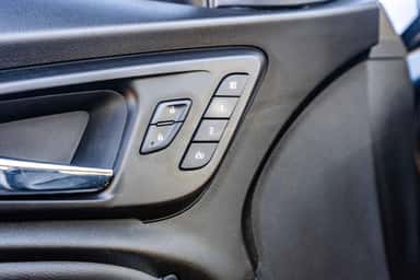 2016 CHEVROLET MALIBU view 15