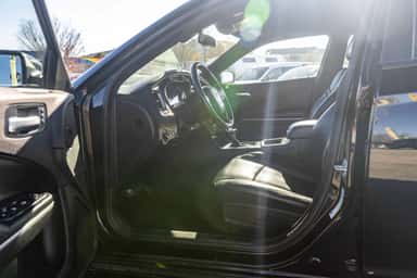 2019 DODGE CHARGER view 13