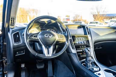 2018 INFINITI Q50 view 16