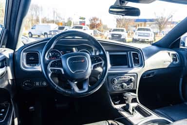 2019 DODGE CHARGER view 11