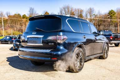 2016 INFINITI QX80 view 8