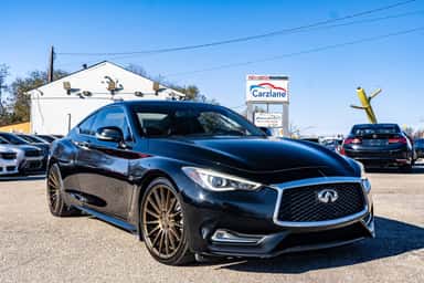 2017 INFINITI Q60 view 1