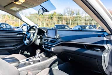 2020 NISSAN ALTIMA view 7