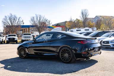 2017 INFINITI Q60 view 6