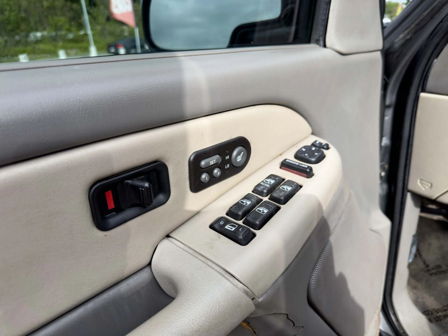 2002 CHEVROLET TAHOE